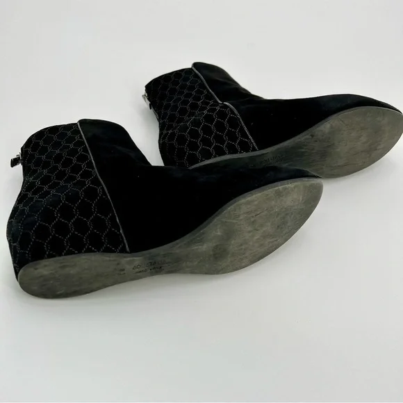Aquatalia Women Suede Leather Chelsea Boots Black Wedge Heels Booties Size 8.5 - Picture 6 of 10